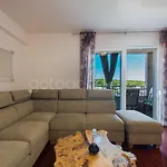 Apartamento Seaview Duky *