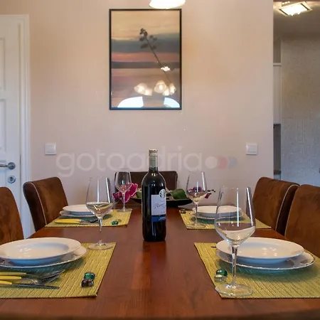 Апартаменты Seaview Duky *